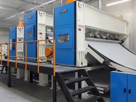 Многослойная ламинированная штукатурка для пробивания иглы